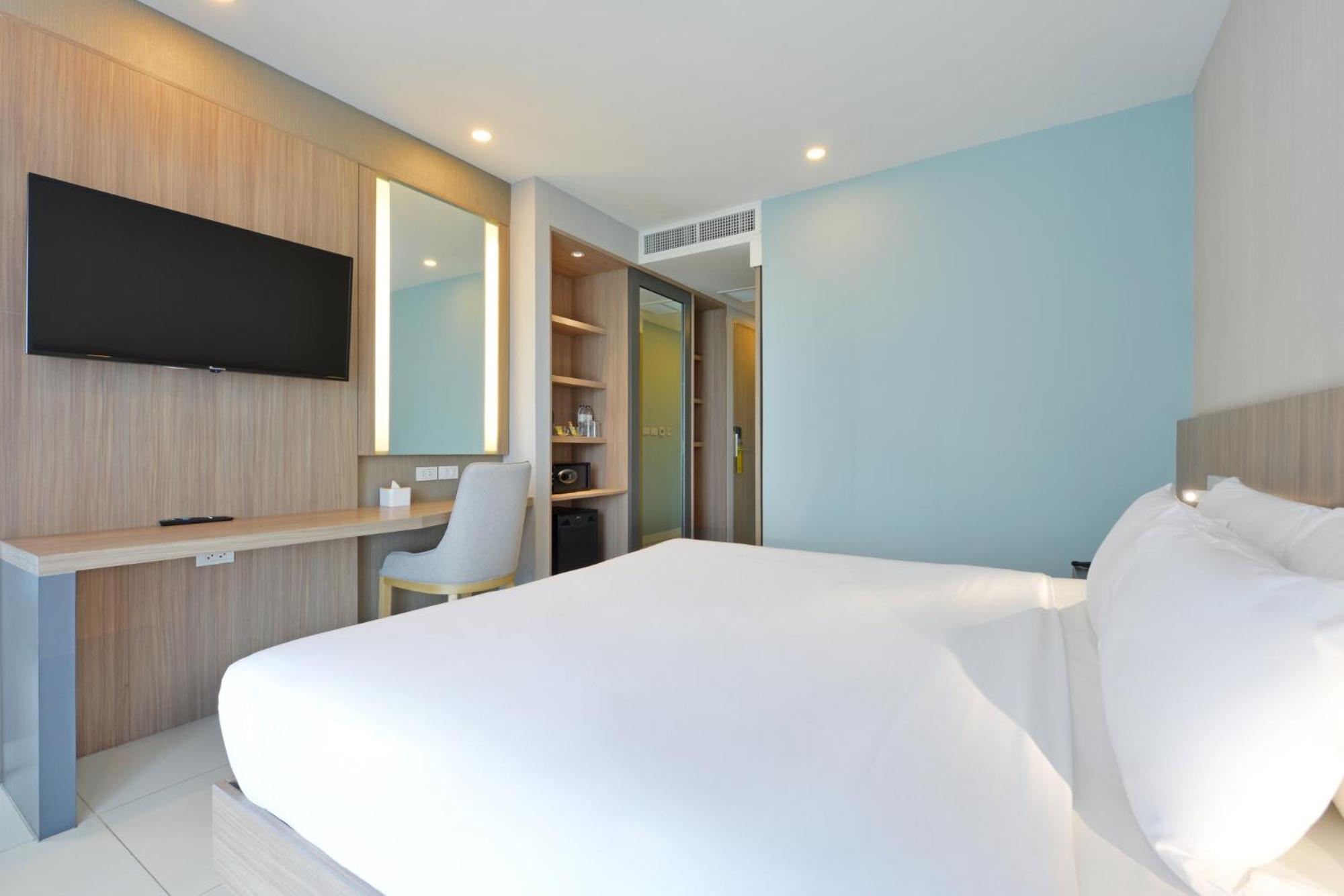 होटल Grace Patong 4*